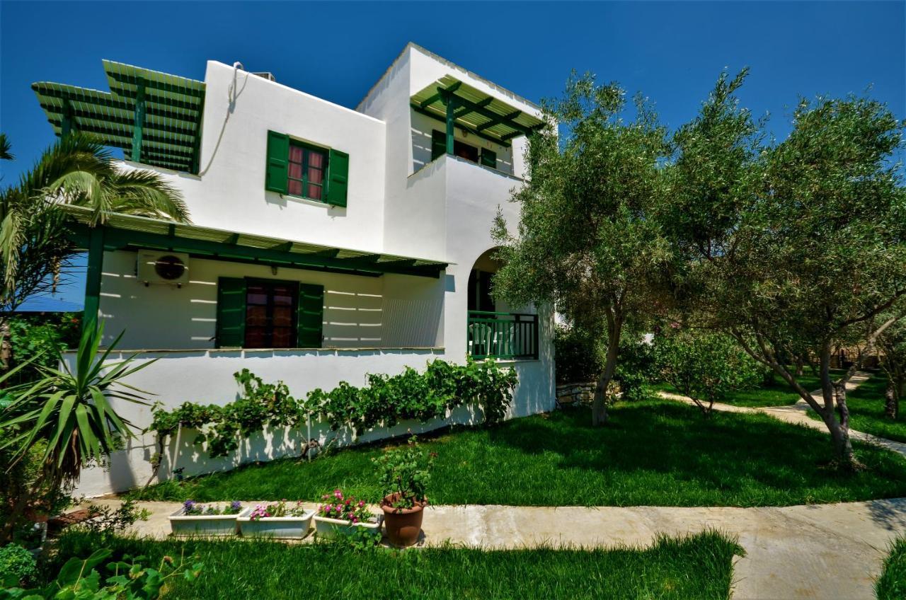 Studios Vrettos Beachfront Hotel Pláka Buitenkant foto