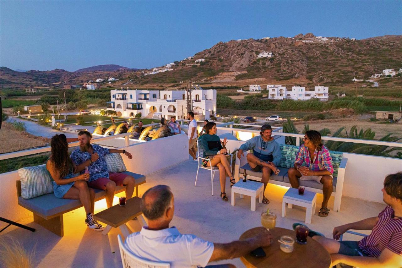 Studios Vrettos Beachfront Hotel Pláka Buitenkant foto