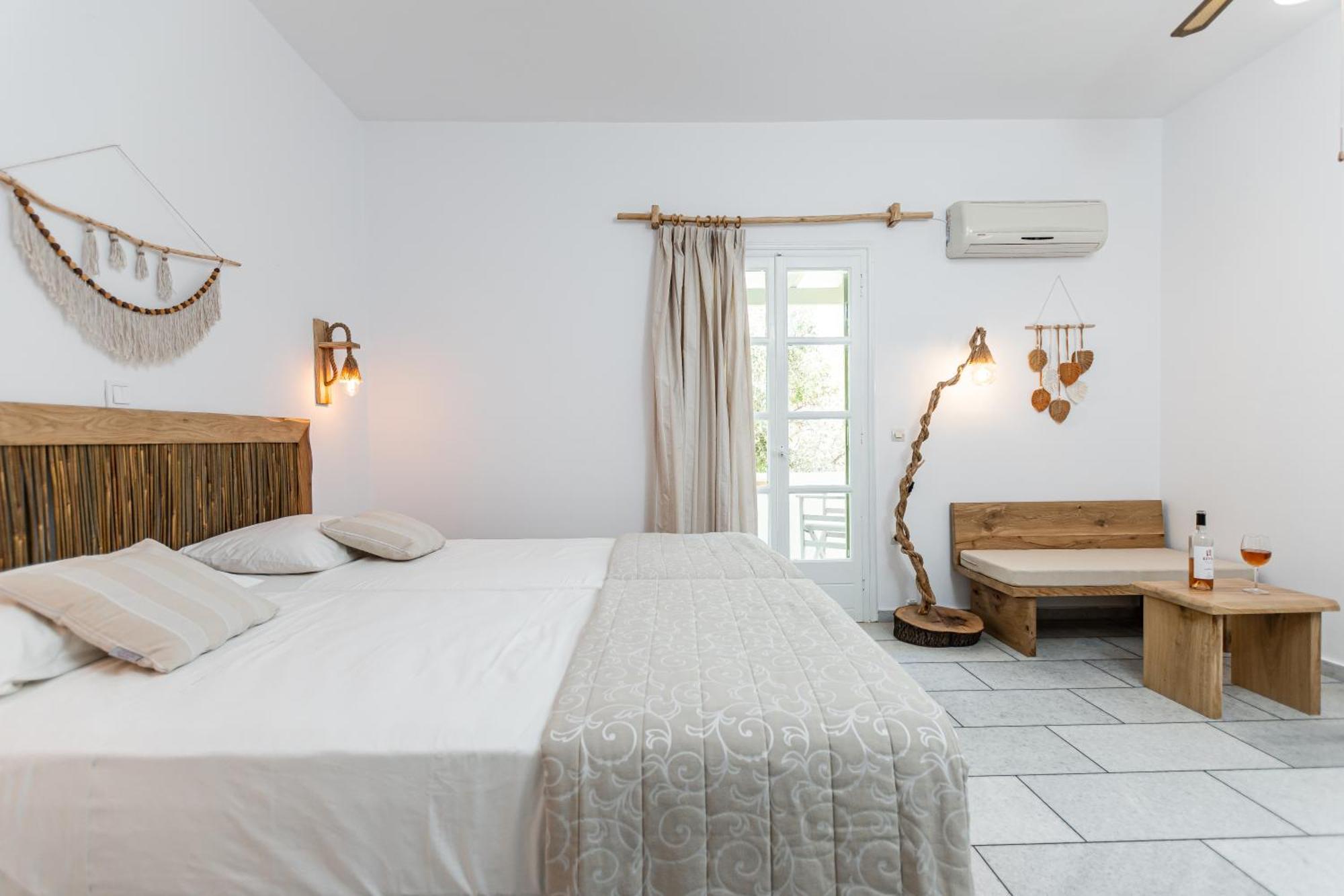 Studios Vrettos Beachfront Hotel Pláka Buitenkant foto